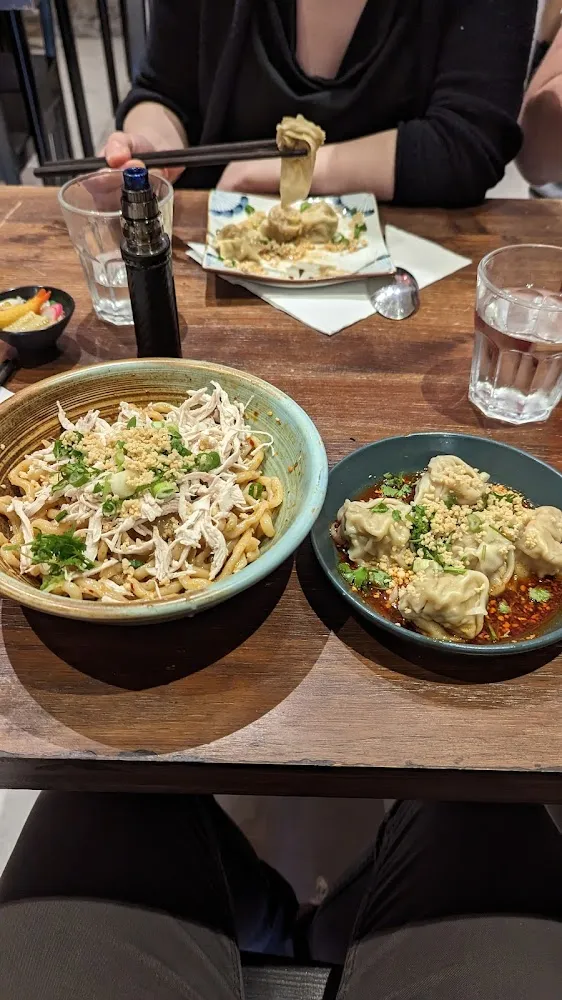 Nouilles Froides Au Poulet